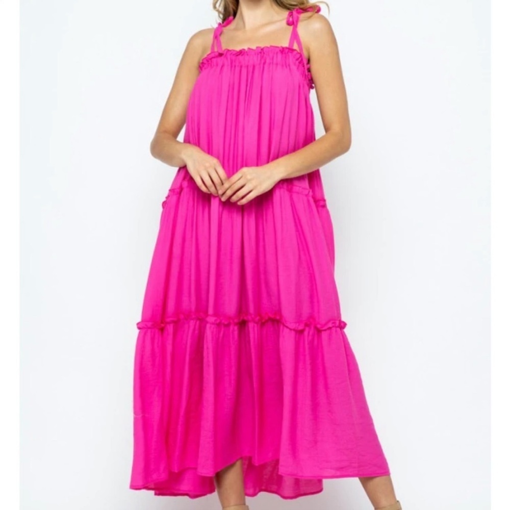 & Merci Barbie Hot Pink Women’s Tiered Spaghetti Strap Ruffle Gauzy Maxi Dress M